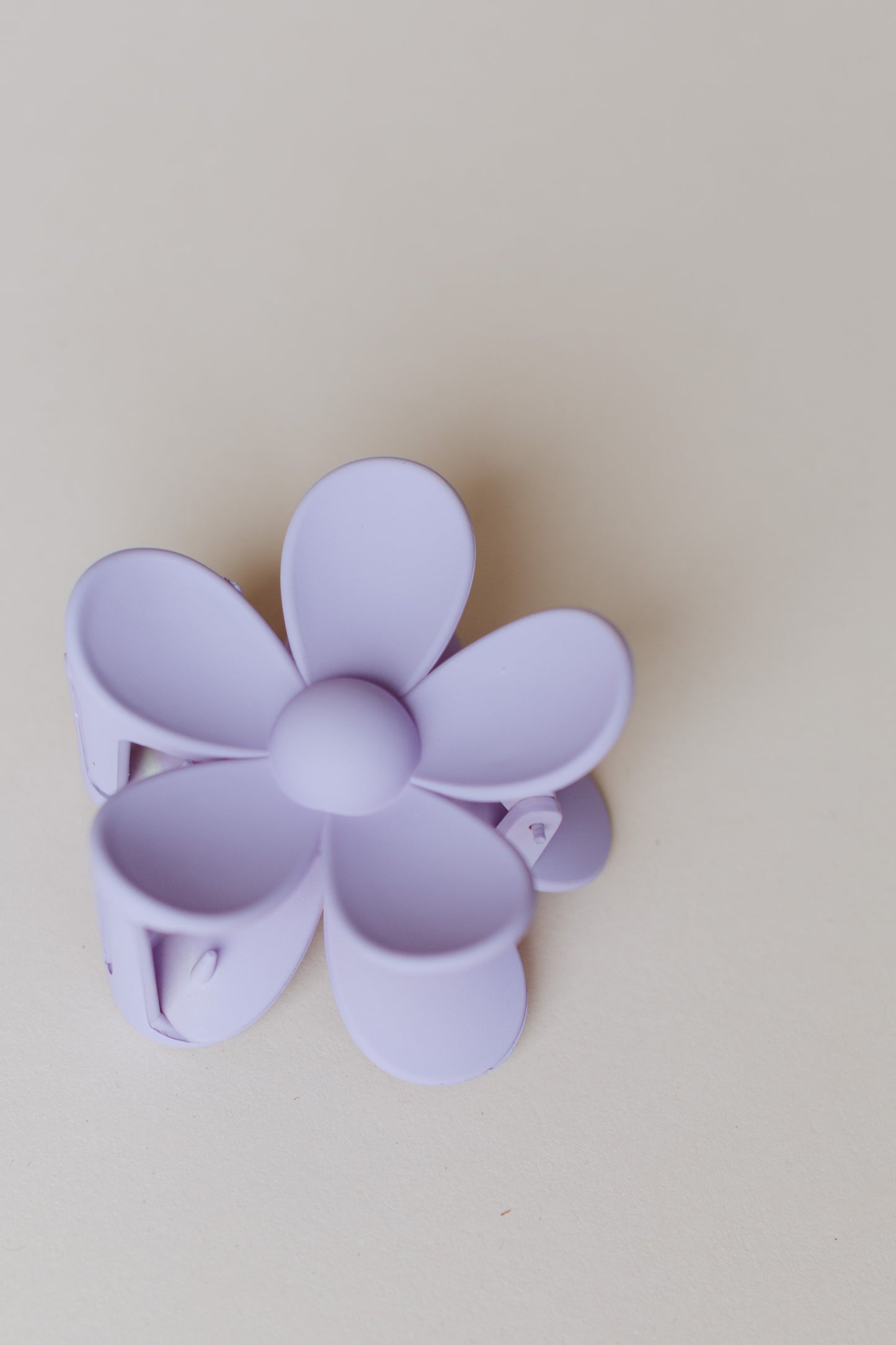Flower Power Girl Clip/Purple